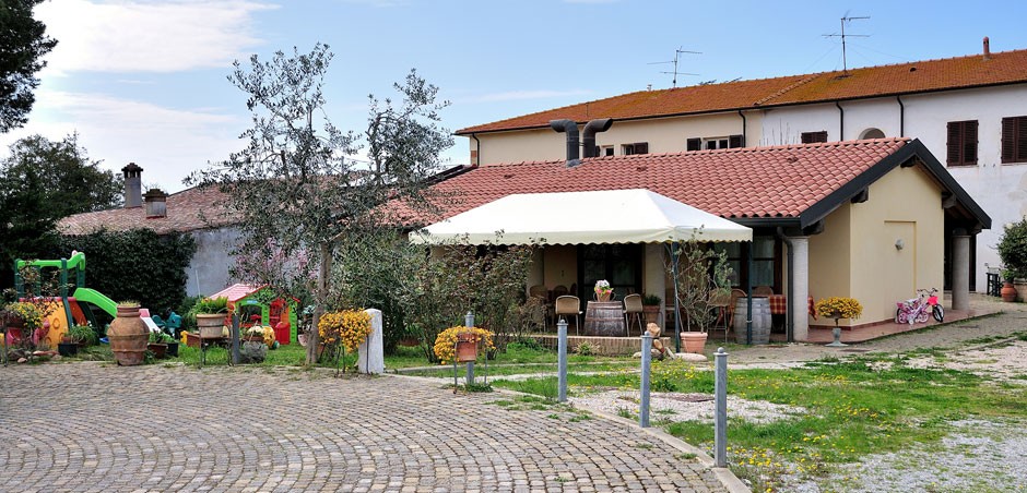 A Tuscan agritourism in Val di Cornia Podere San Michele